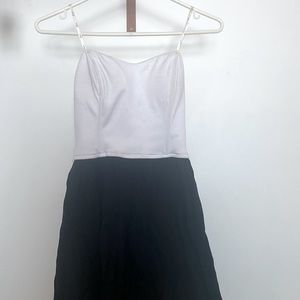 Guess black and white dress